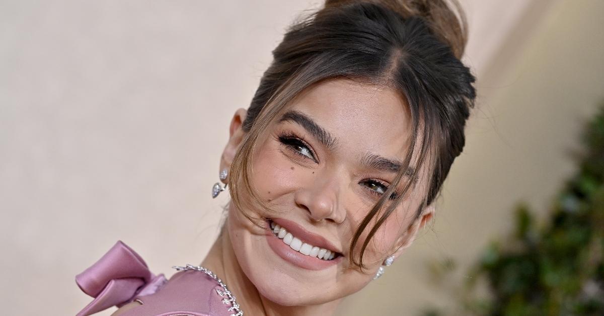 BEVERLY HILLS, CALIFORNIA - JANUARY 07: Hailee Steinfeld attends the 81st Annual Golden Globe Awards at The Beverly Hilton on January 07, 2024 in Beverly Hills, California. (Photo by Axelle/Bauer-Griffin/FilmMagic)