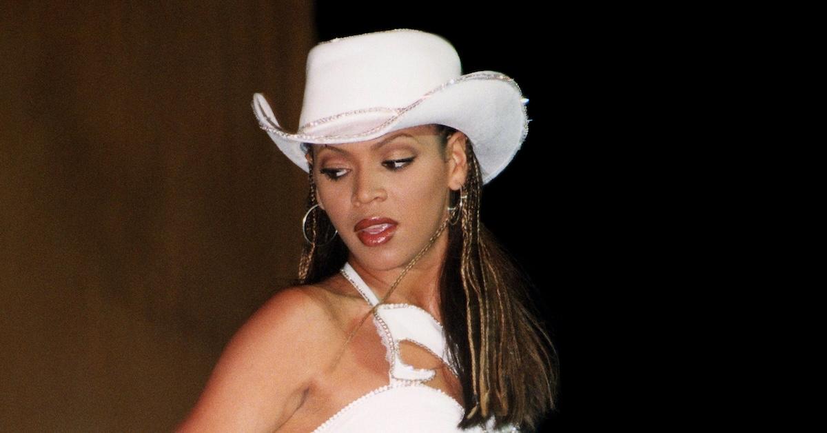Beyoncé performing in a cowboy hat in 1999