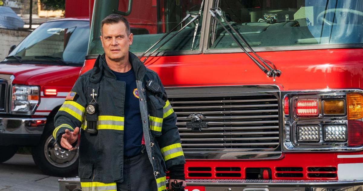 Bobby Nash (Peter Krause) on '9-1-1' Season 5, Episode 16, "May Day"