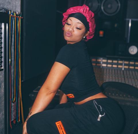 The History of Black Women and Their Bonnets: a Love Story