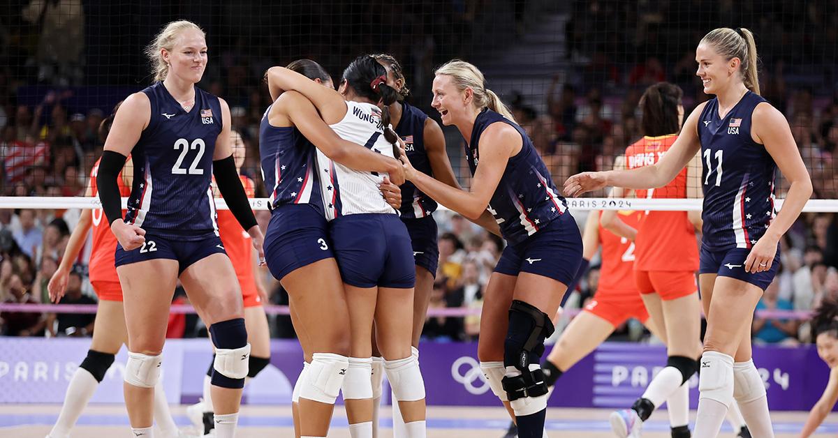 The U.S. women's volleyball team celebrating during their game against China. 