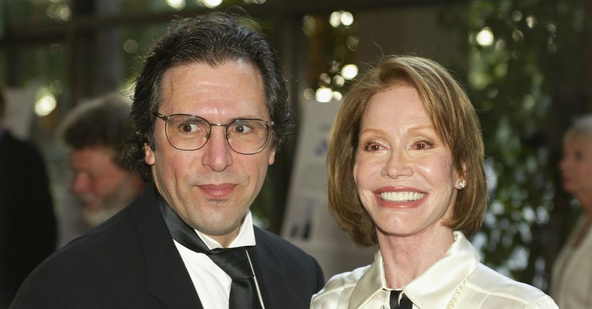Mary Tyler Moore and her husband Dr. Robert Levine at the American Screenwriters Associations' "2002 Screenwriting Hall of Fame Awards" at the Sheraton Universal Hotel in Los Angeles, Ca. Saturday, August 3, 2002. Photo by Kevin Winter/ImageDirect