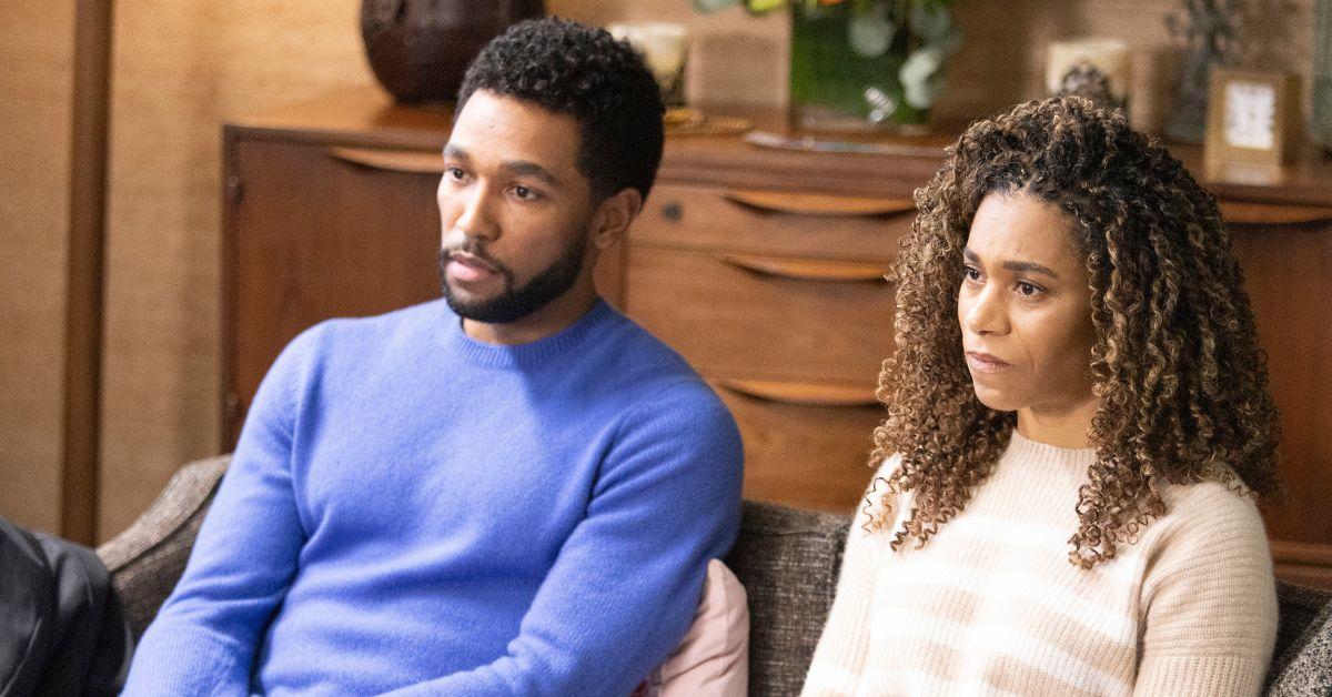 (l-r): Anthony Hill as Winston Ndugu and Kelly McCreary as Maggie Pierce attending a counseling session on 'Grey's Anatomy' Season 19.