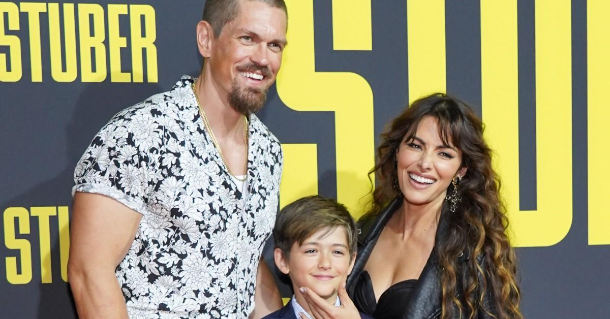 (L-R) Steve Howey, Sarah Shahi, and their son William Howey 