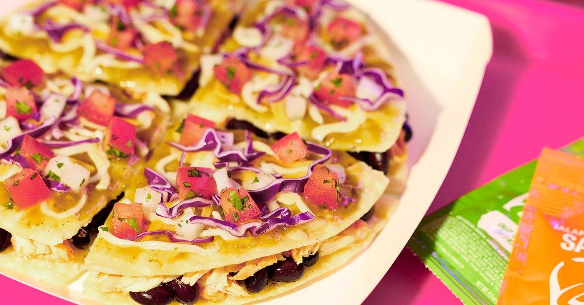 The new Taco Bell Cantina Chicken Mexican Pizza.