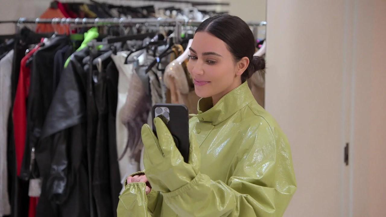 Kim Kardashian taking a selfie on 'The Kardashians'