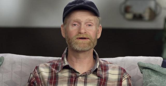 Mike "Sugar Bear" Thompson talks to producers on 'Mama June: Road to Redemption'