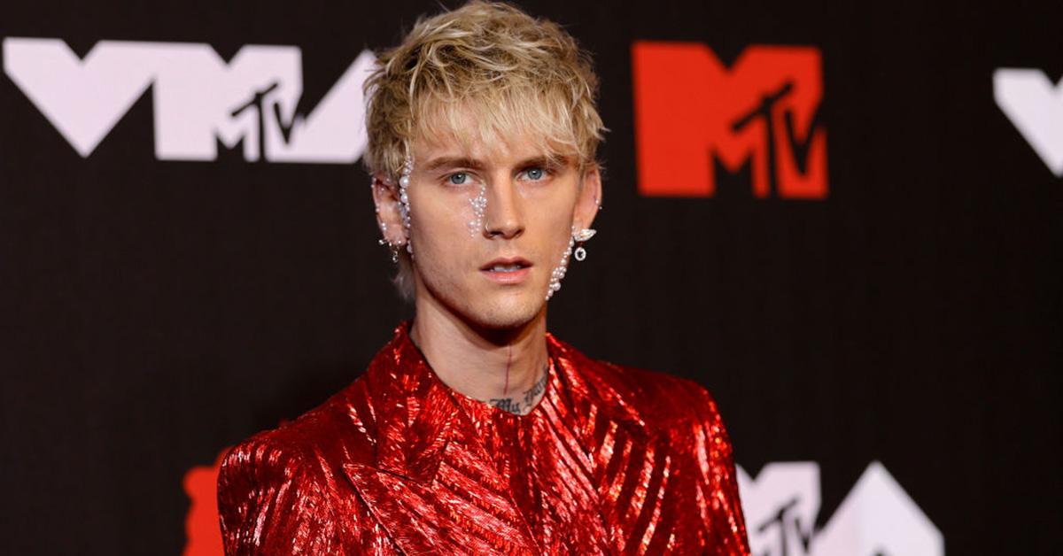 MGK  at the 2021 MTV music awards.