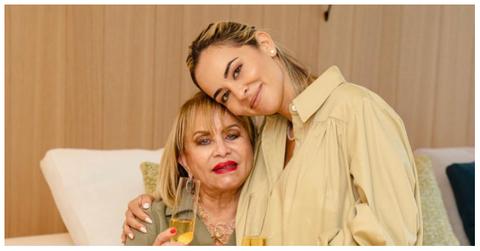 (l-r): Nicole Martin's mother and her smiling and talking