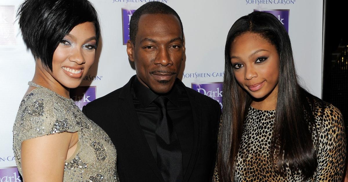 Shayne with her sister Bria and dad Eddie Murphy at the Juliet Supper Club in 2011