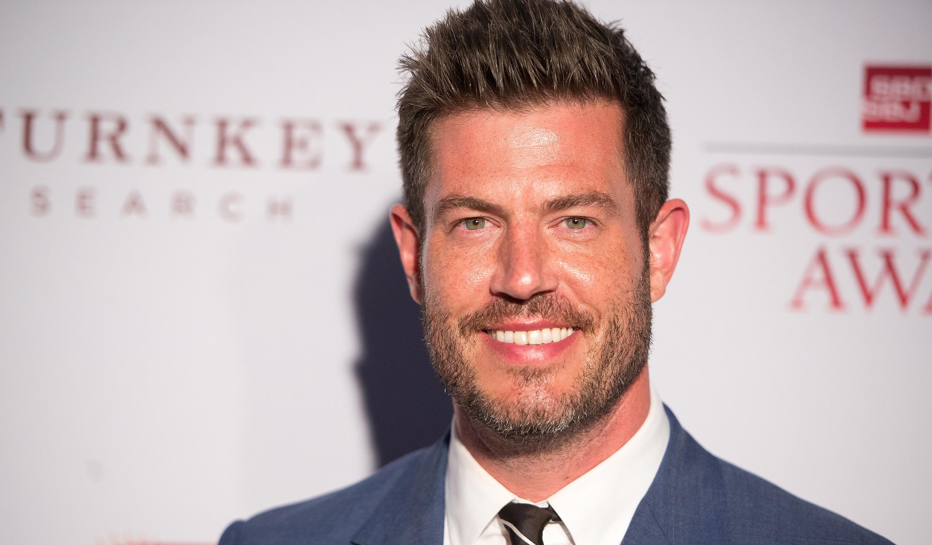 Jesse Palmer Launches T-Shirt With Good Sports - Good Sports