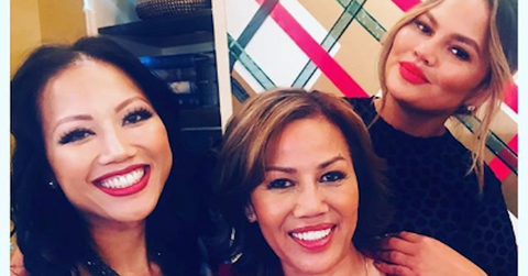 chrissy teigen sister tina