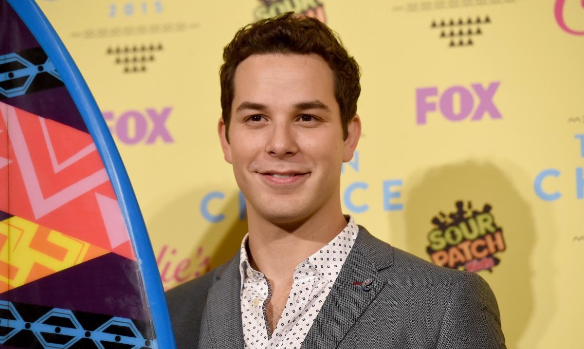 Here's a 2022 Update on Skylar Astin's Dating Life - 3tdesign.edu.vn