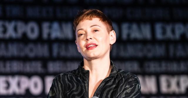 Rose McGowan at the 2024 FanExpo