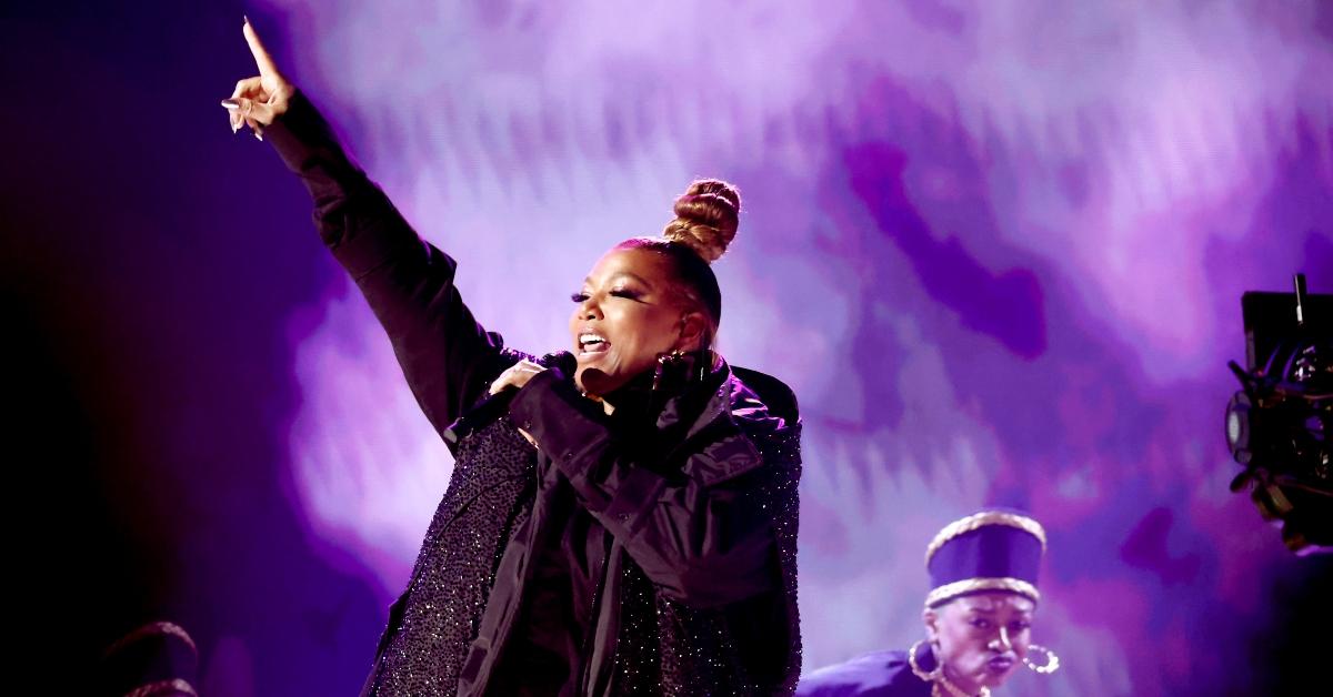 Queen Latifah se produit sur scène lors des 65e GRAMMY Awards à la Crypto.com Arena le 5 février 2023 à Los Angeles, en Californie.