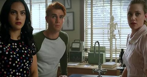 Archie Comics On Instagram Archie S Mom Is Back For Riverdale Season 2 Hi Mary Instagram Bughead Riverdale Riverdale Riverdale Set