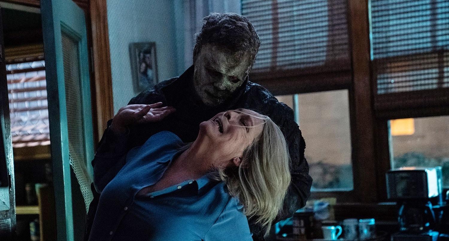 Michael Myers and Laurie Strode fight in 'Halloween Ends.'