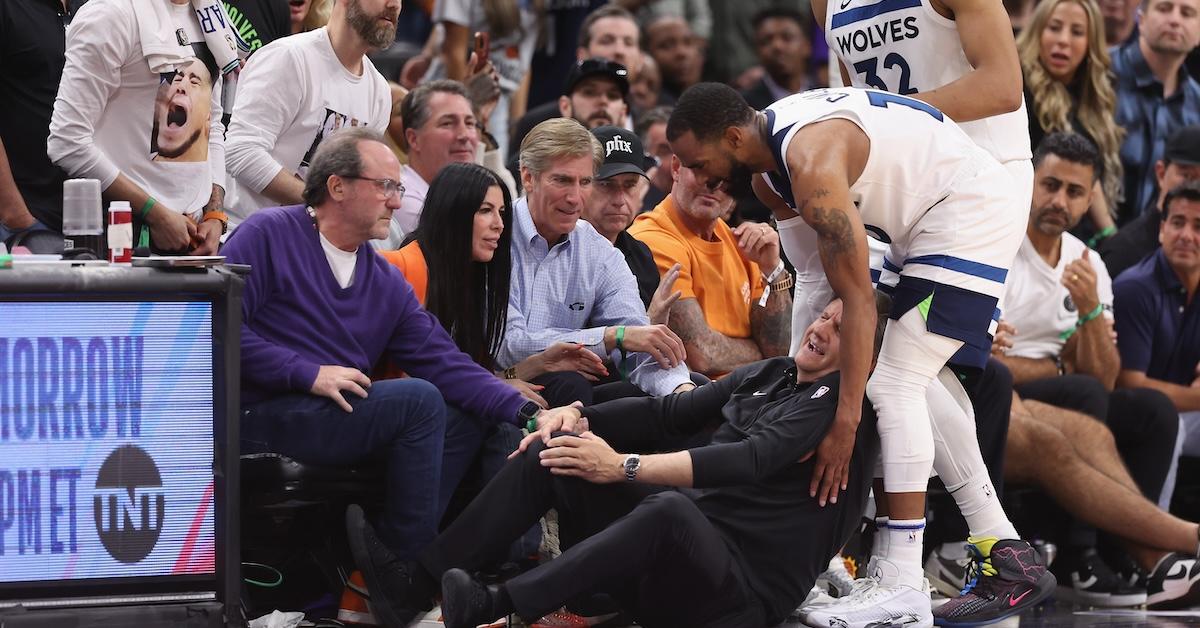 Chris Finch goes down at the Timberwolves Suns game