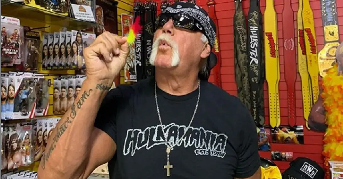 Hulk Hogan in a "Hulkamania" shirt