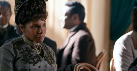 Dorothy Scott (Audra McDonald)