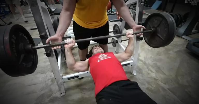 Does Mizkif Use Steroids? The Twitch Streamer Explains His Weight Loss