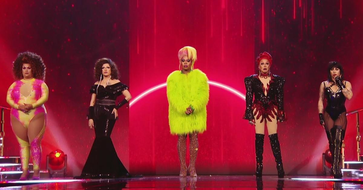 DisasterClass ! 🏁🇬🇧 Welcome to the stage the newly eliminated queen from  EP4 of RuPaul's Drag Race UK Season 5 ! 🩷 Scroll to see the…