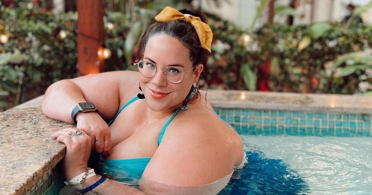 Whitney Way Thore