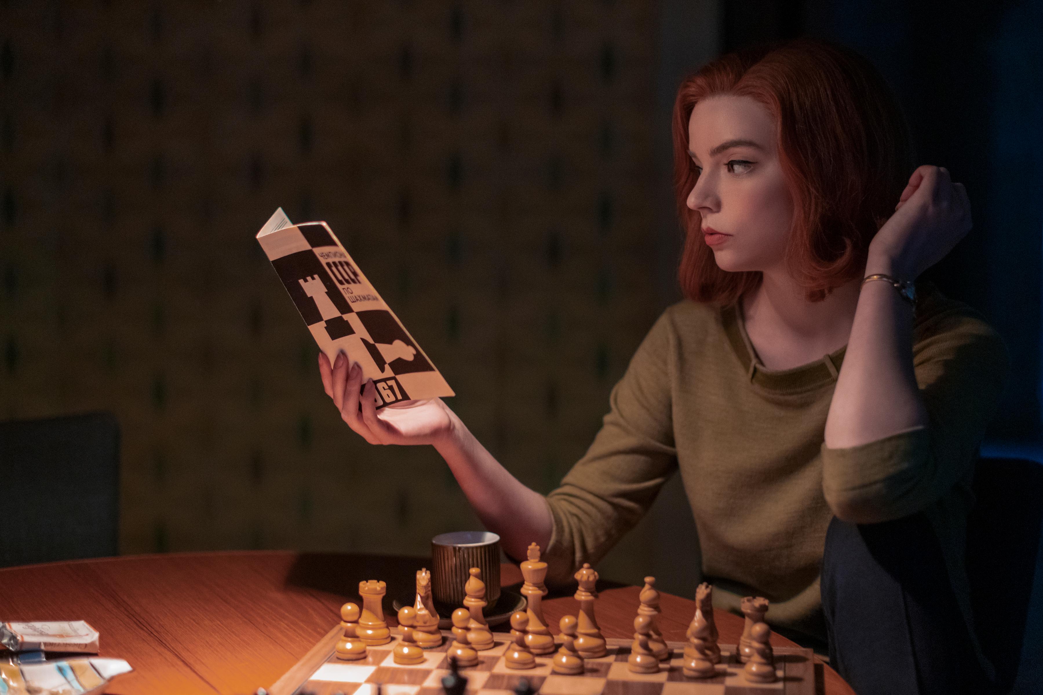 spoiler]A chess explanation of Beth's last move (nice detail) :  r/queensgambit