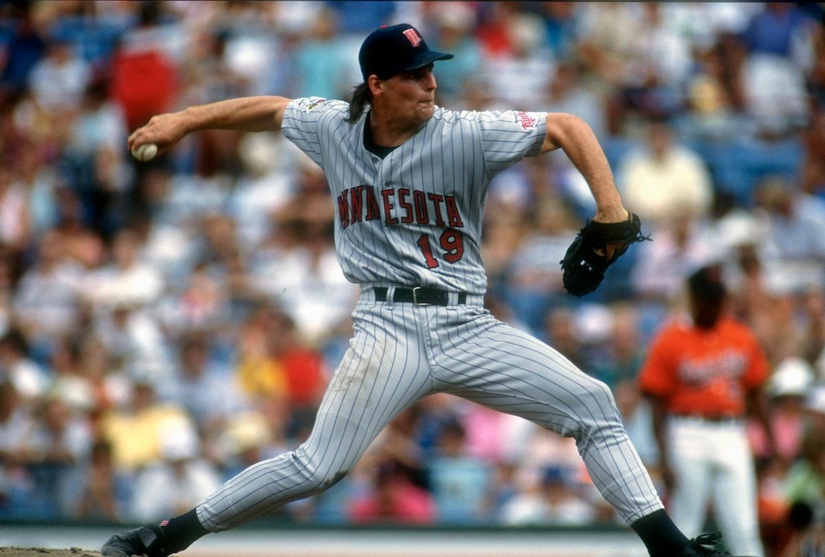 Scott Erickson pitching for the Twins in 1991