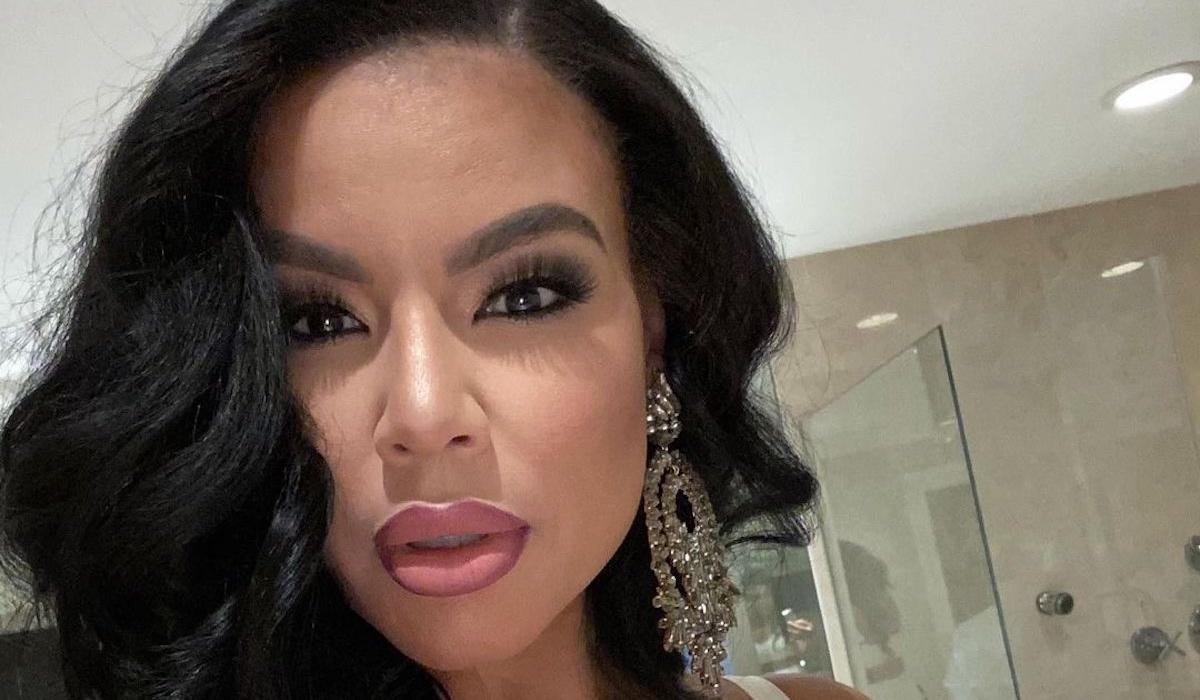 RHOP's Candiace Has NSFW Clapback for Gizelle Amid Feud