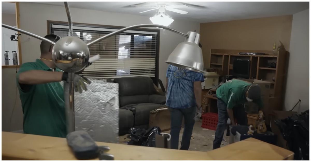 A cleaning staff on 'Hoarders'