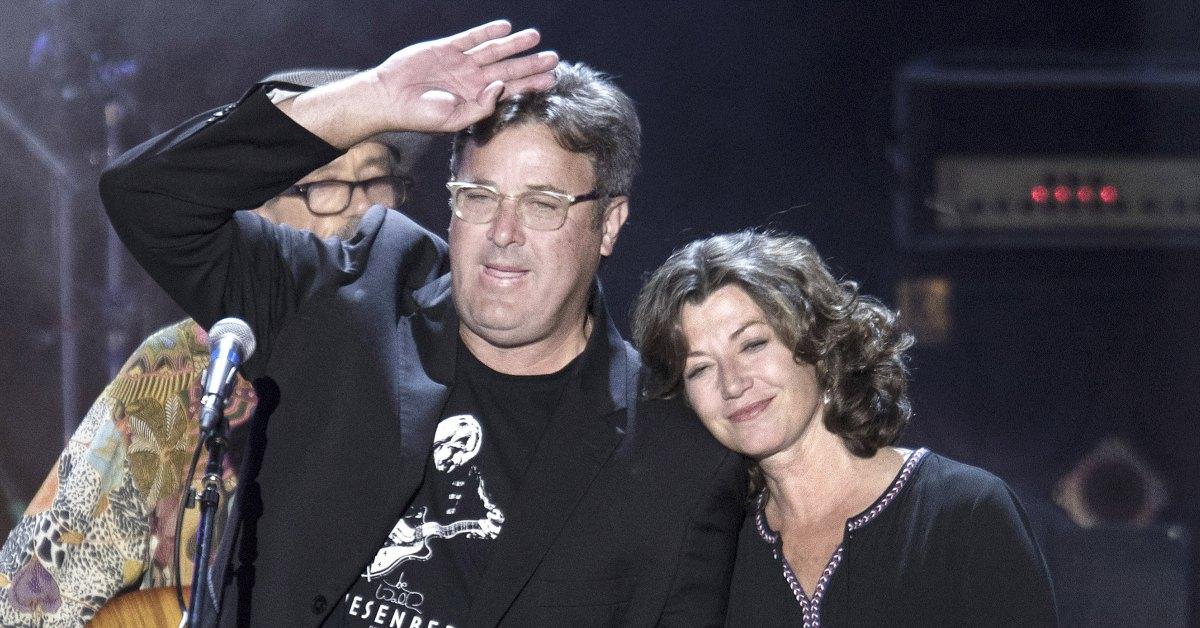 Amy Grant and Vince Gill on stage together.