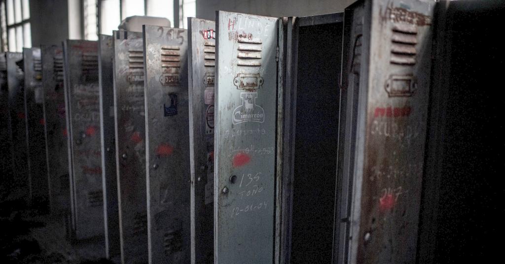 Woman Sees "Locker Room Talk" About Her During a Business Chat