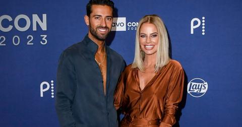 Sergio and Caroline pose for photo at a casual BravoCon event