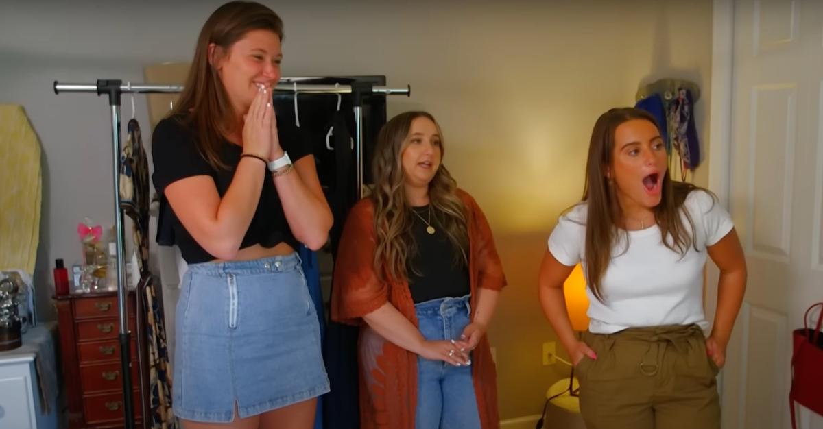 Claudia and her friends give Rosanna a makeover during Season 6 of 'Return to Amish'