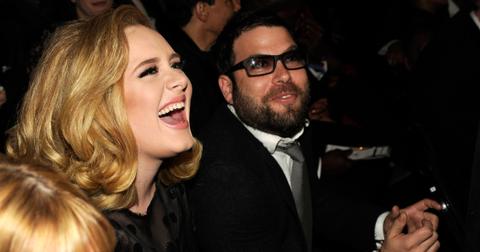 adele-simon-1581455415988.jpg