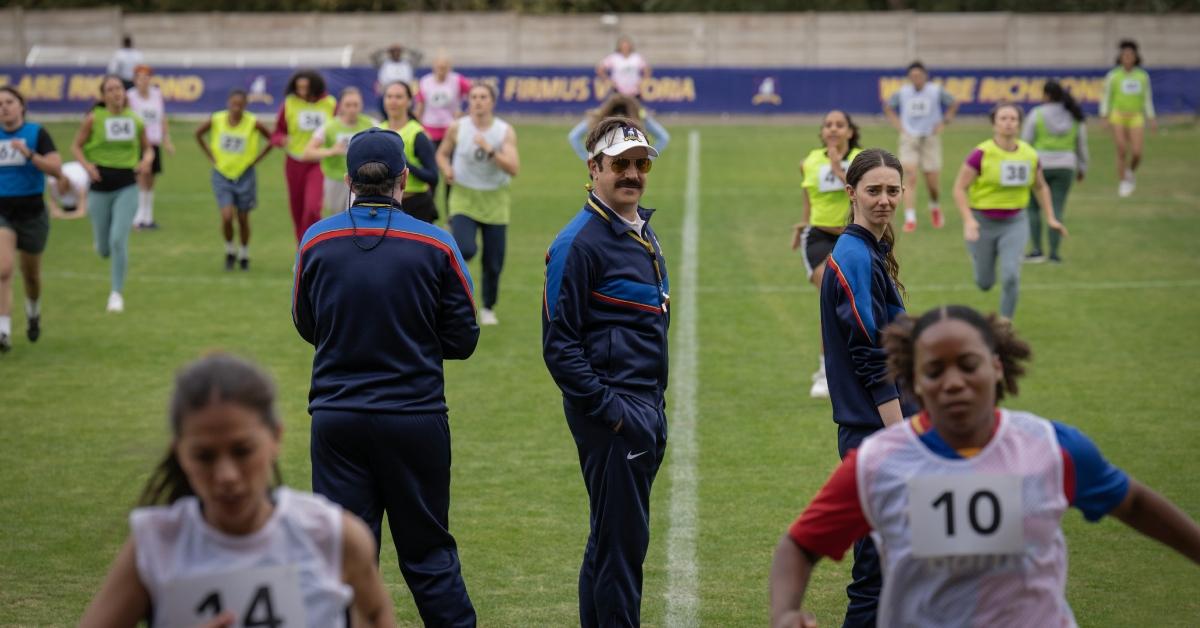 A 'Ted Lasso' scene with Jason Sudeikis and Tanya Reynolds