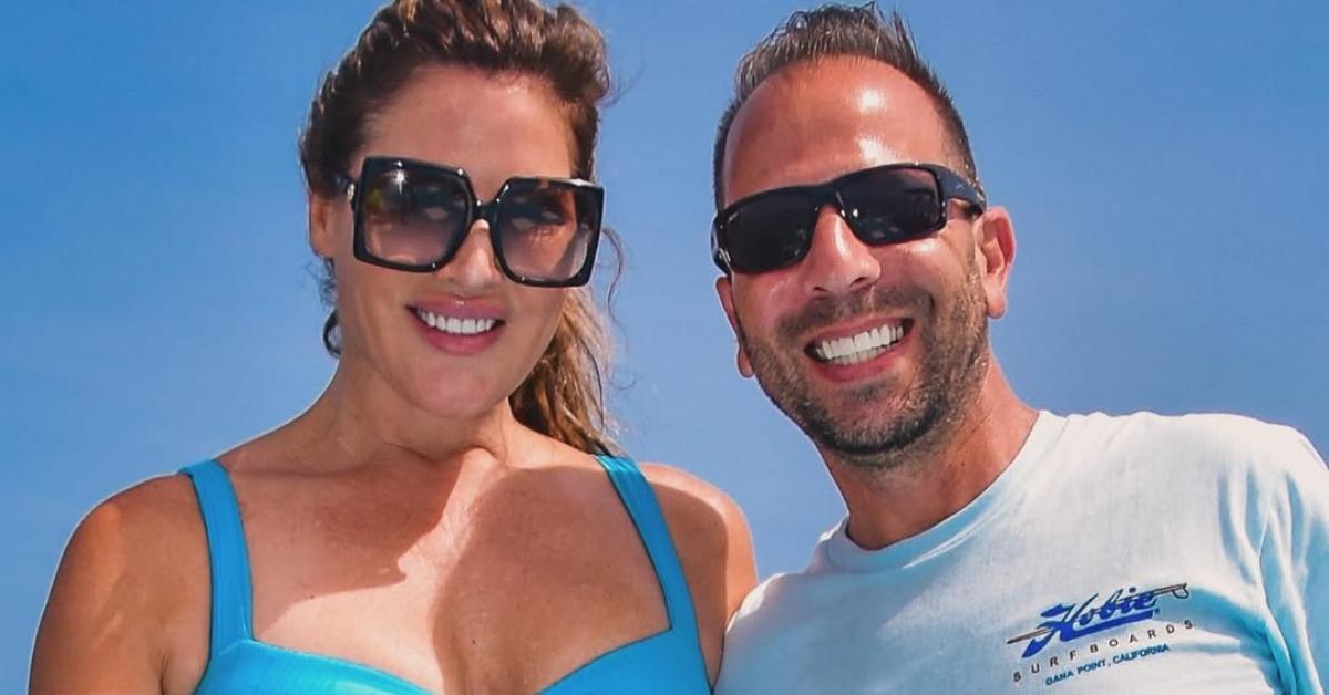 (l-r): Emily and Shane Simpson smiling