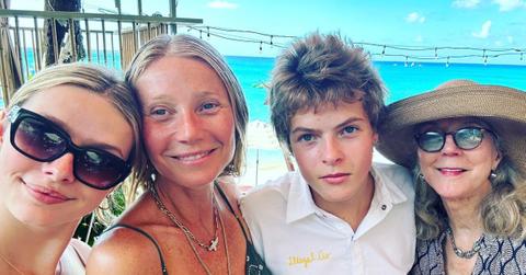 Apple Martin, Gwyneth Paltrow, Moses Martin, and Blythe Danner