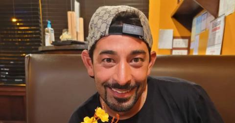 Josh Harris from 'Deadliest Catch' at a restaurant.