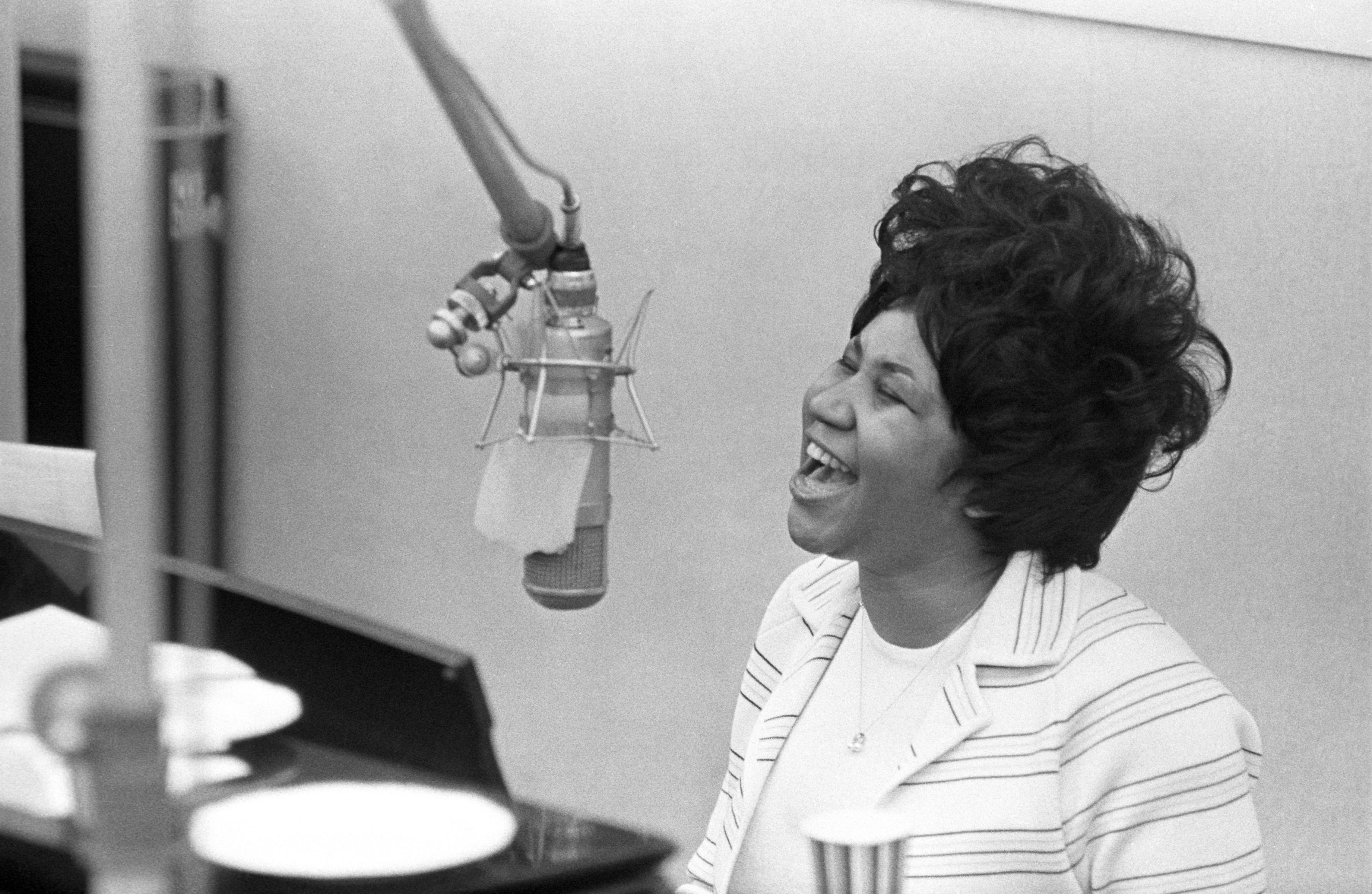 Aretha Franklin in the studio