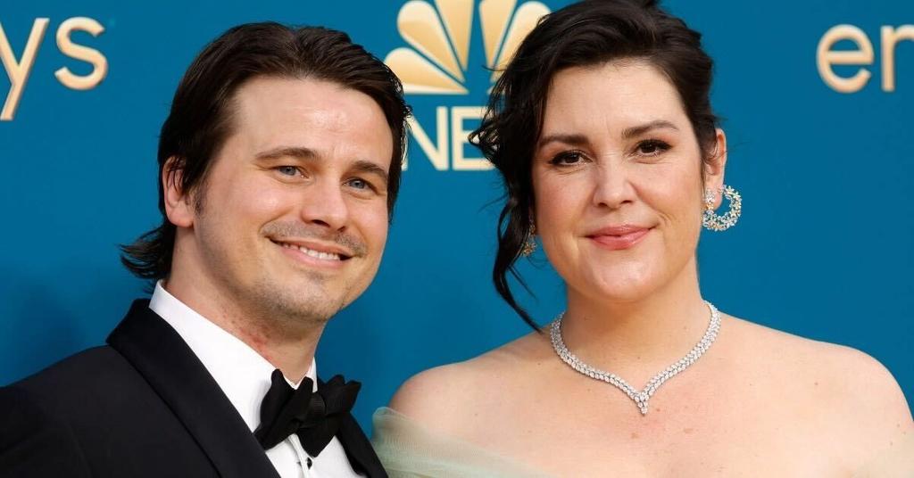 Here's How Melanie Lynskey Met Her Husband Jason Ritter