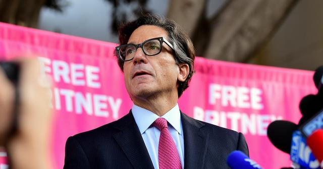 Britney Spears' attorney Mathew Rosengart speaks to the press and #FreeBritney activists in Sept. 2021