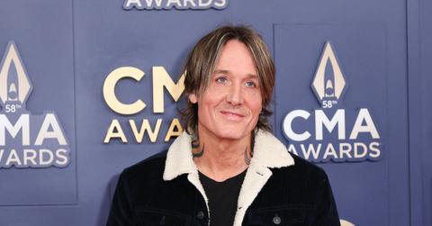 Does Keith Urban Wear a Wig?