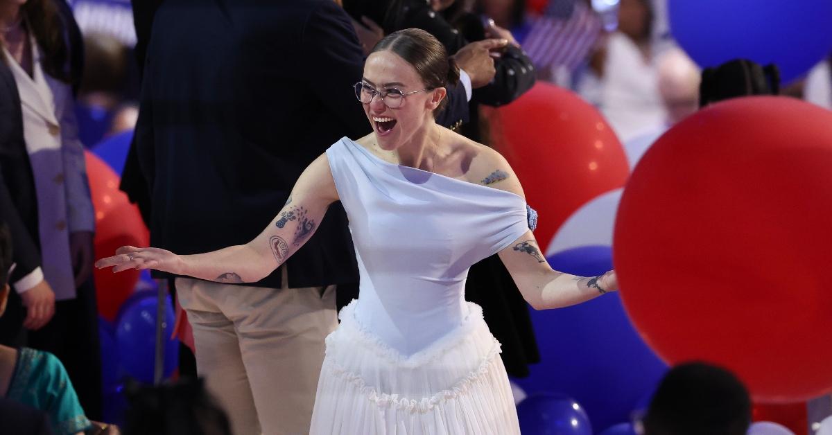 CHICAGO, ILLINOIS - AUGUST 22: Ella Emhoff, stepdaughter of U.S. Vice President Kamala Harris, celebrates during the final day of the Democratic National Convention at the United Center on August 22, 2024 in Chicago, Illinois. Delegates, politicians, and Democratic Party supporters are gathering in Chicago, as current Vice President Kamala Harris is named her party's presidential nominee. The DNC takes place from August 19-22. (Photo by Win McNamee/Getty Images)