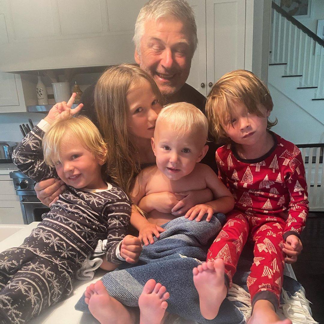 How Many Kids Does Alec Baldwin Have Baby No 6 Has Joined The Family
