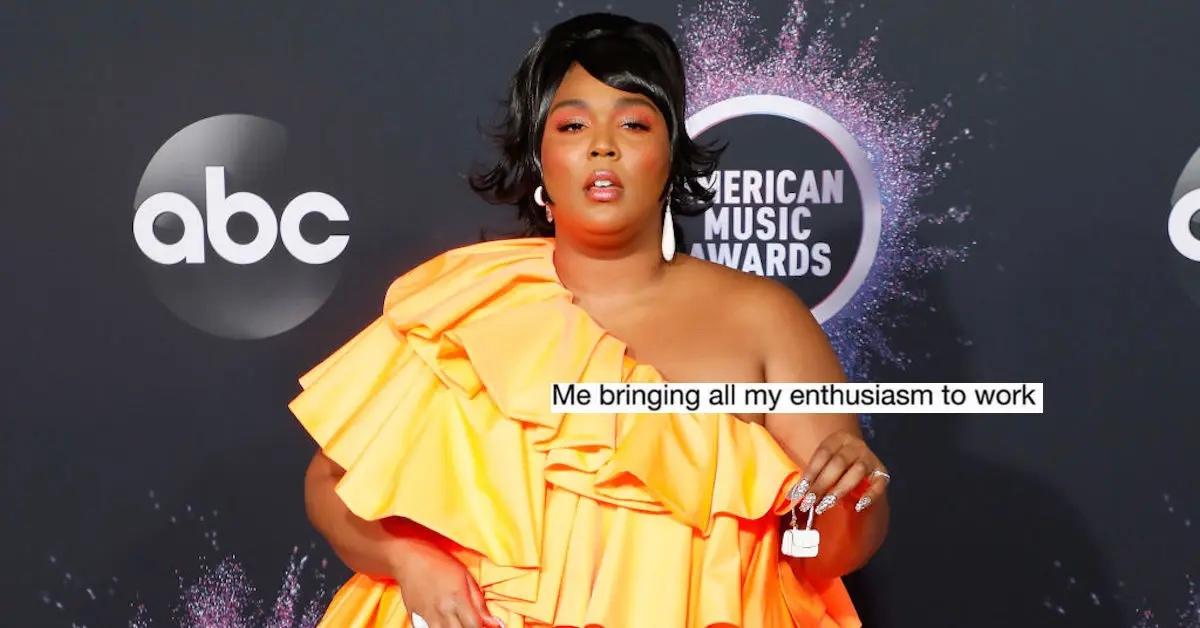 Lizzo with her tiny purse attending the American Music Awards.