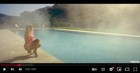 Nicki Minaj’s Pose Challenge Is Actually Terrifying