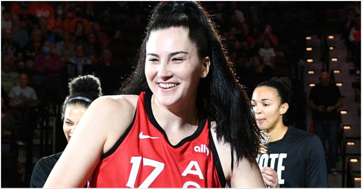 Megan Gustafson Plays for Spain 