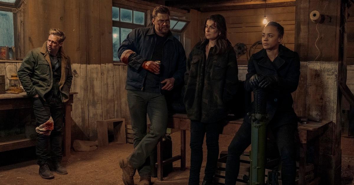 Shaun Sipos (David O'Donnell), Alan Ritchson (Jack Reacher), Serinda Swan (Karla Dixon), Maria Sten (Frances Neagley) in 'Reacher'